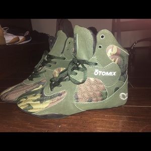 Men’s Camo Ankle Supportive Weight Training Shoes